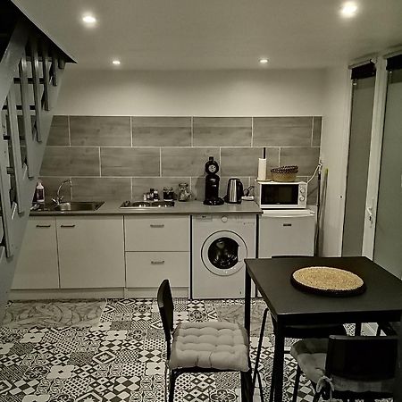 Maison Diana A 400 Metres A Pieds De L'Aeroport Tillé エクステリア 写真